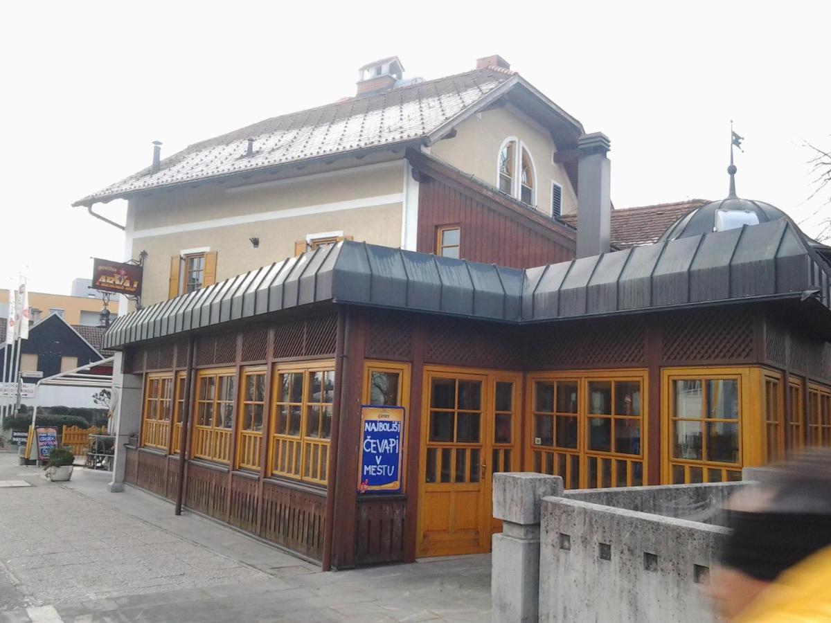 Guest House Arvaj Kranj Exteriér fotografie